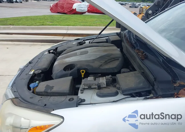 KMHGC4DD0DU223899: 42790152