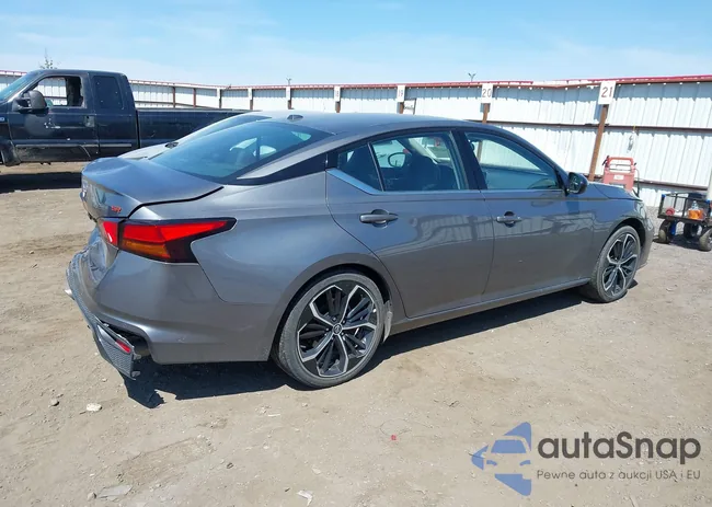 1N4BL4CV6PN415907: 42790509