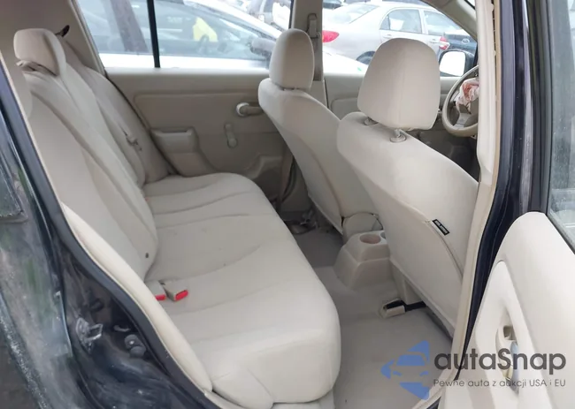 3N1BC13E99L403927: 42789842