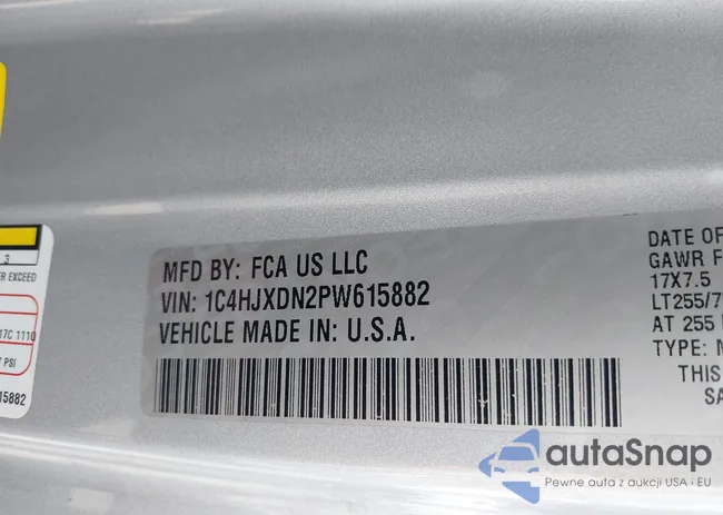 1C4HJXDN2PW615882: 42791138