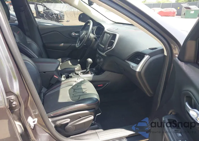 1C4PJMBS6HW561281: 42791453