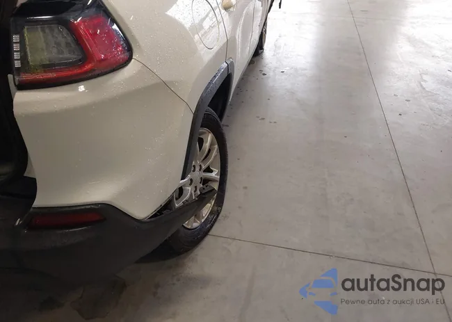 1C4PJLCB9KD273301: 42790602