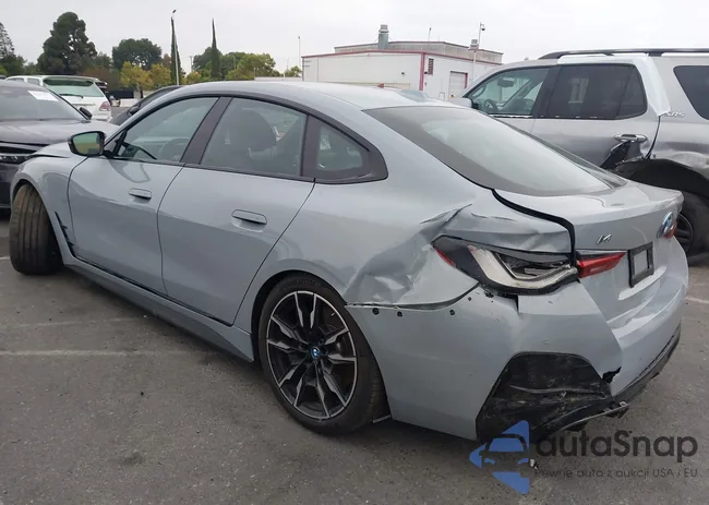 WBY33AW06RFS45489: 42790690