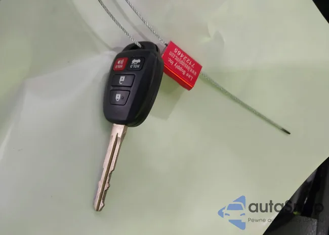 2T1BURHE7JC119155: 42790719