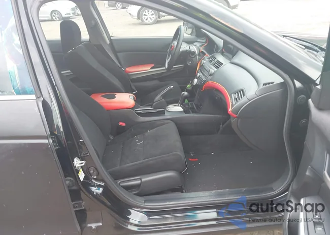 1HGCP36728A018943: 42790856