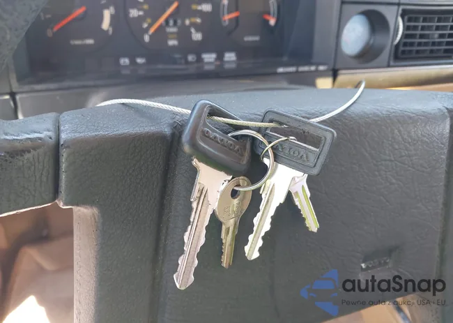 YV1AX8848H1237230: 42790916