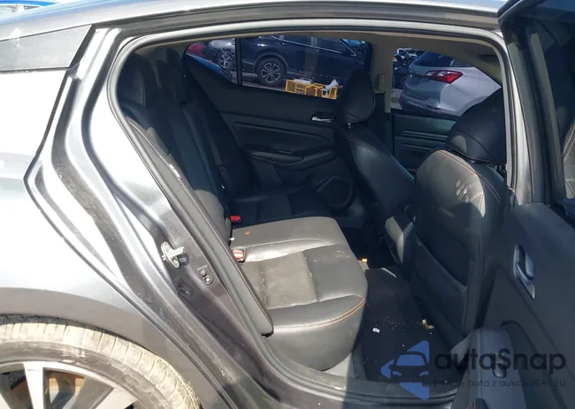 1N4BL4CV7MN306822: 42792200