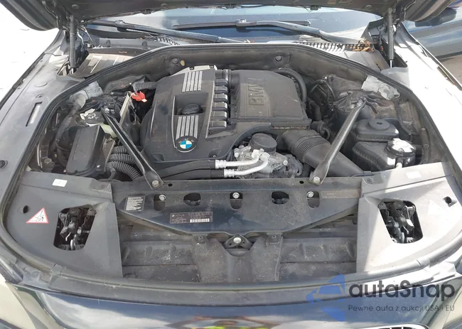 WBAKB4C57CC576203: 42792281