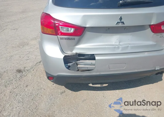 4A4AR3AU3FE006652: 42792423