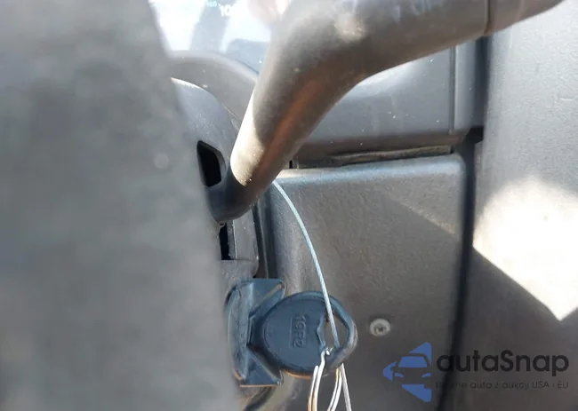 1J4FY29P4VP437703: 42792462