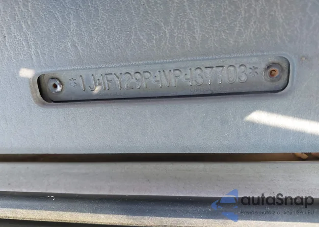 1J4FY29P4VP437703: 42792462