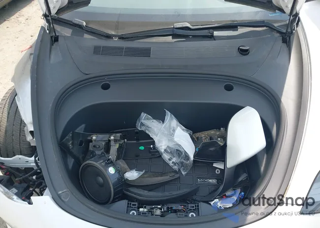 5YJ3E1EB1MF902016: 42792554