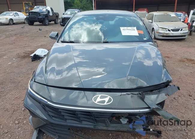 KMHLM4DJ5RU104075: 42791628