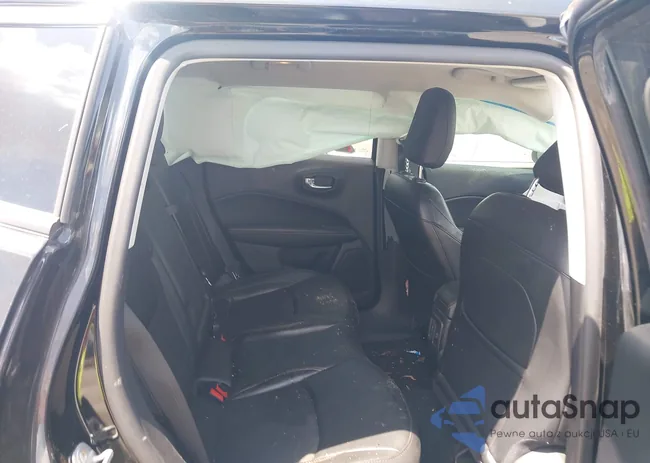 3C4NJCBB7LT158829: 42791669