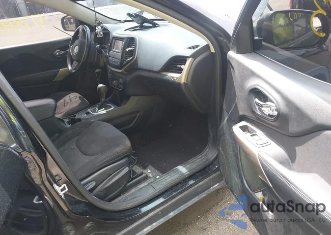 1C4PJLCS2HW669650: 42791913