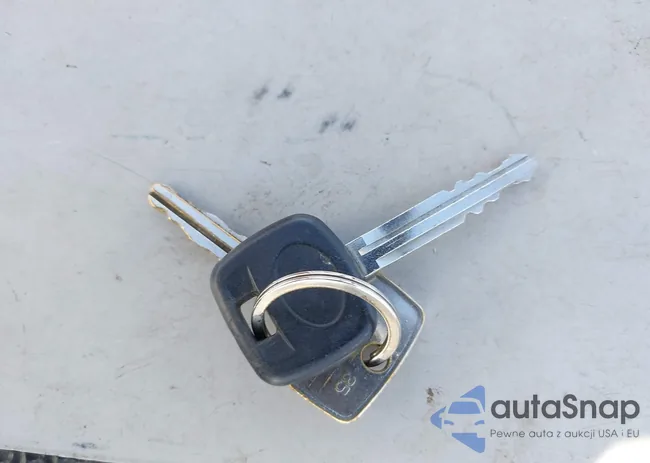 4TAVN52N1WZ093754: 42793208