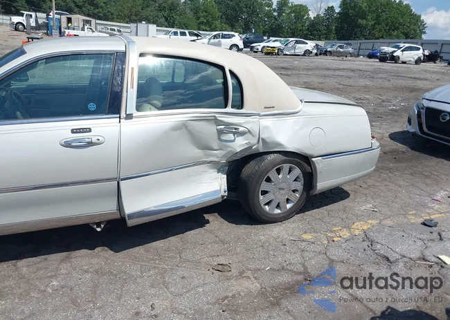 1LNHM83W14Y615777: 42793313