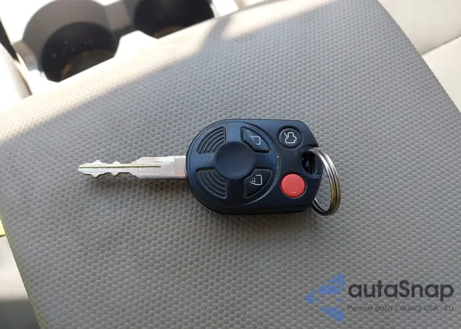 1FMCU03Z58KA06545: 42793333