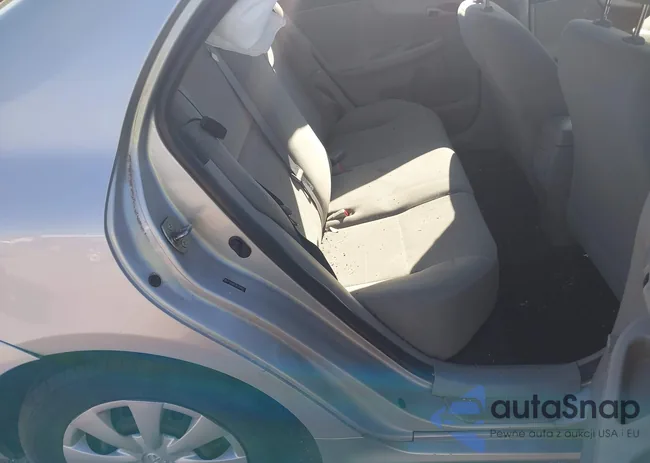 2T1BU4EE3BC714805: 42793574