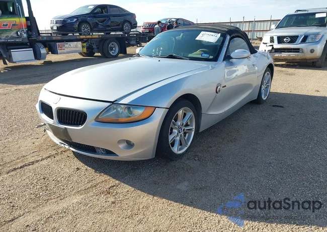 4USBT53453LU00824: 42792854