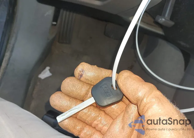 1G11B5SA8DF303900: 42792857