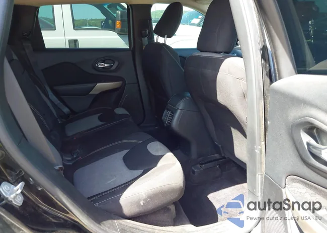 1C4PJLCB1JD538291: 42793979