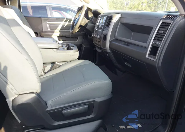 3C6JR6AT9FG698853: 42794252