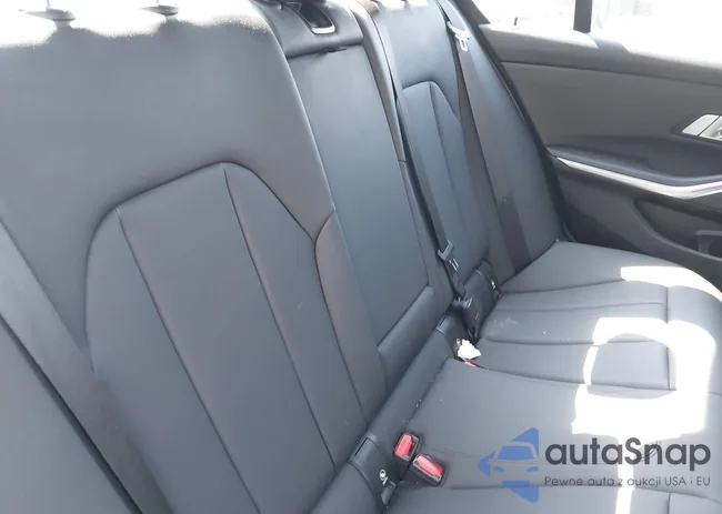 WBA5R7C05MFL23444: 42793700