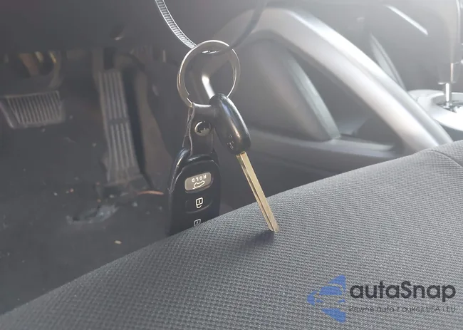 KMHTC6AD8FU224235: 42795384