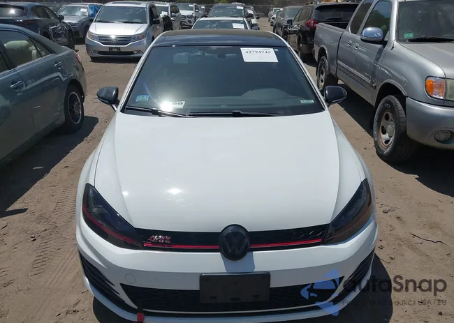 3VW547AU2HM000642: 42794745