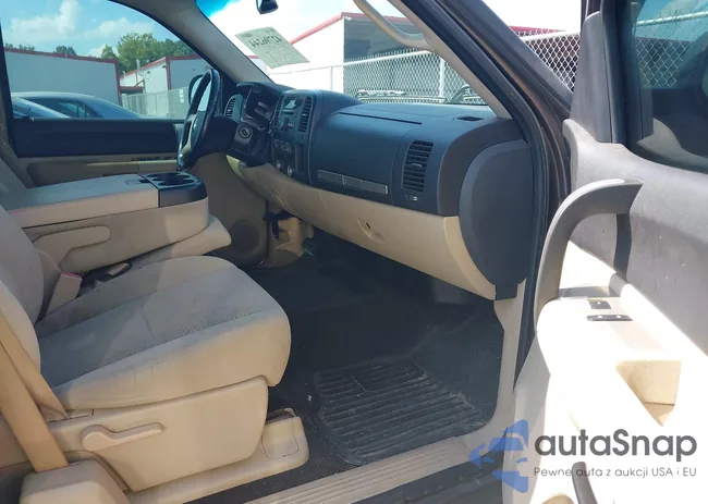 2GCEC19J681101560: 42796244