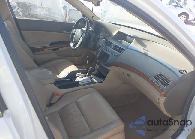 1HGCP3F89AA029355: 42796533