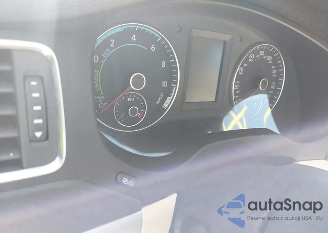 3VW637AJ8DM319227: 42795868