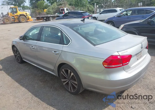 1VWBT7A35EC108635: 42795905