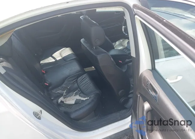 WVWEK93C06P104868: 42797271