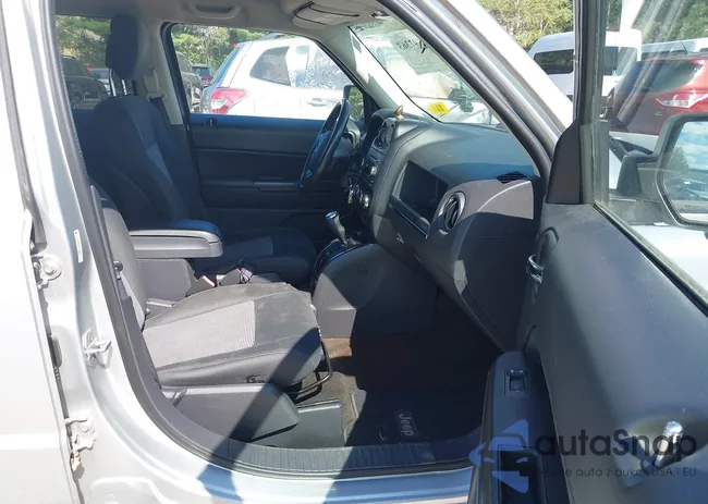 1C4NJRFB8DD280622: 42797363