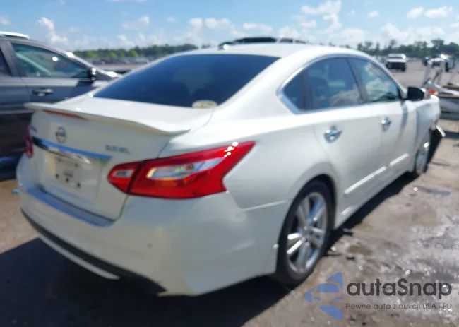 1N4BL3AP1HC257956: 42797399