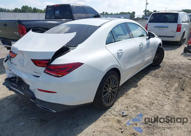 W1K5J4HB9MN212538: 42796579