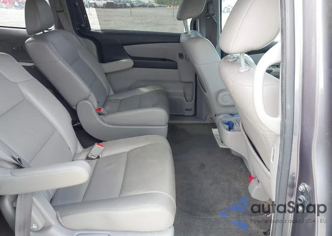 5FNRL5H60FB046118: 42796627