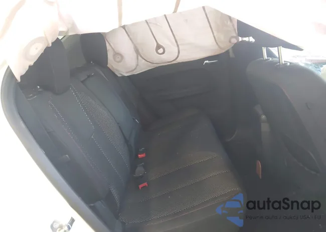 2GNALCEK0G6166826: 42796815