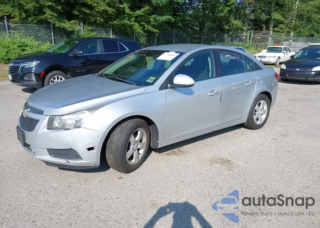 1G1PE5SC8C7100372: 42796845