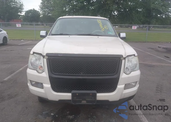 1FMEU75E28UA79016: 42796880