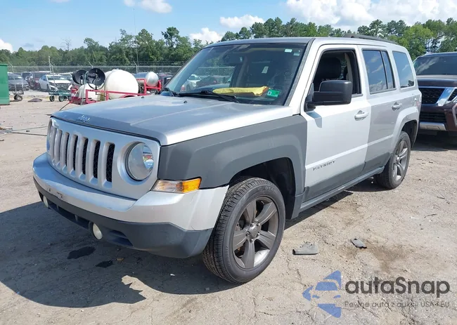 1C4NJRFB9FD218004: 42796917