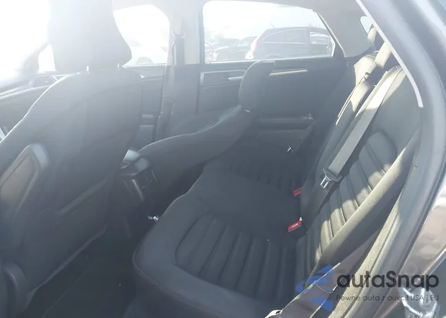 3FA6P0LU9GR285513: 42796945