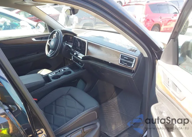 1V2LR2CA7RC530947: 42798070