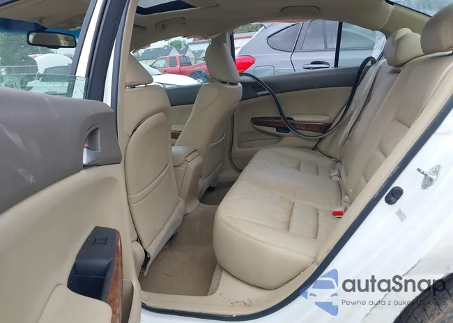 1HGCP36879A045680: 42798087