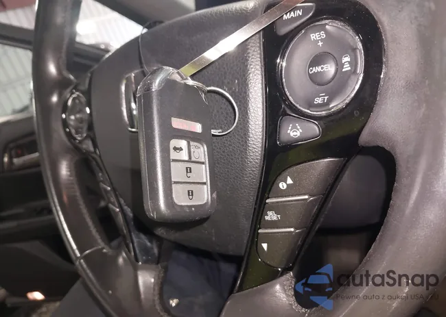 1HGCR3F05GA032928: 42798124