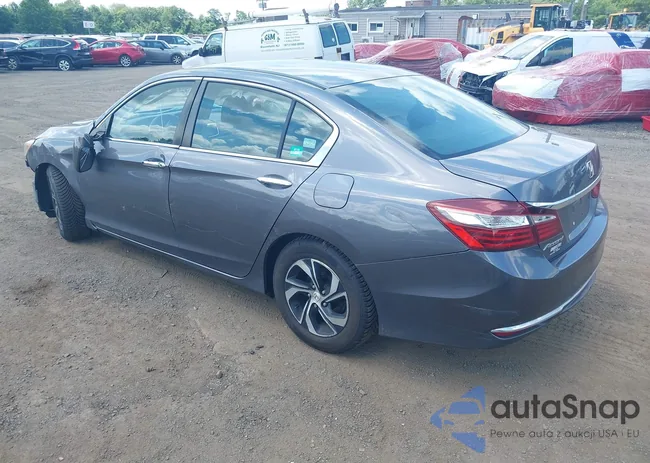 1HGCR2F3XGA190072: 42798185