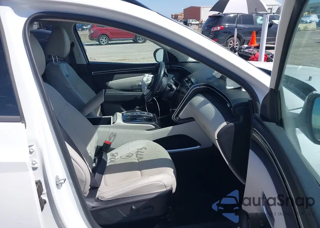 5NMJECAE9NH086773: 42798211