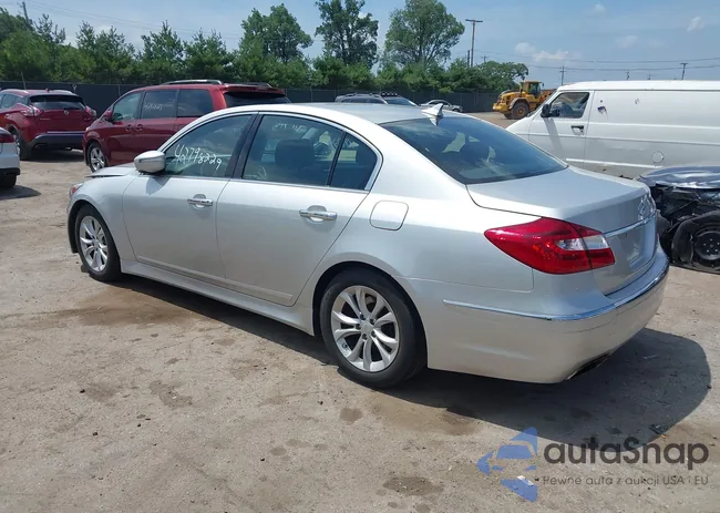 KMHGC4DD7DU235791: 42798229